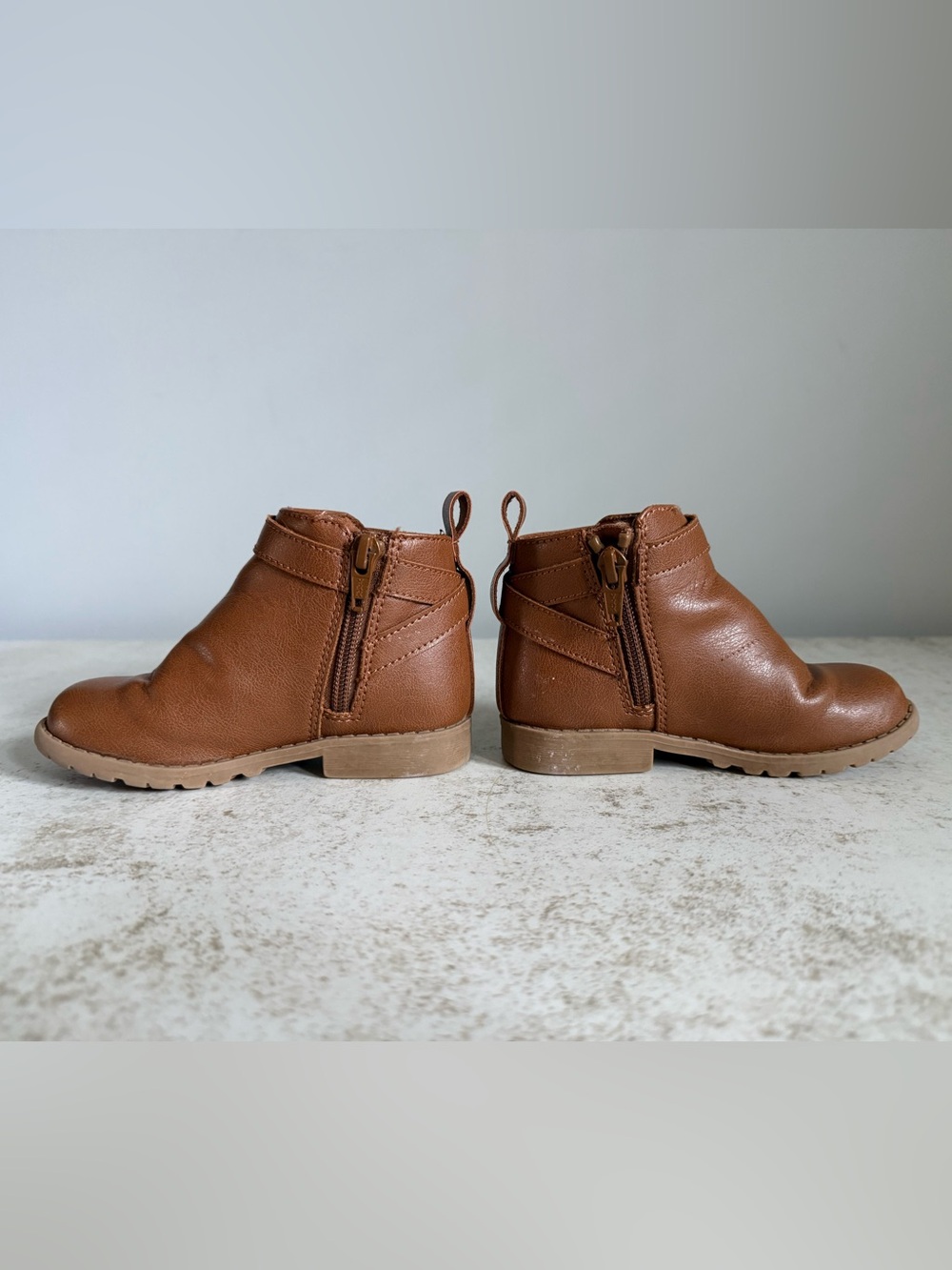 Old Navy Toddler Ankle Booties, Size 8 - Picture 7 of 12